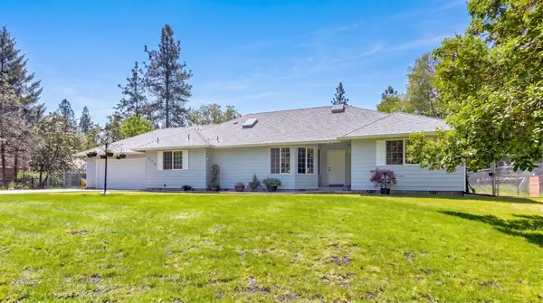 190 Spring Oak Way, Merlin, OR 97532