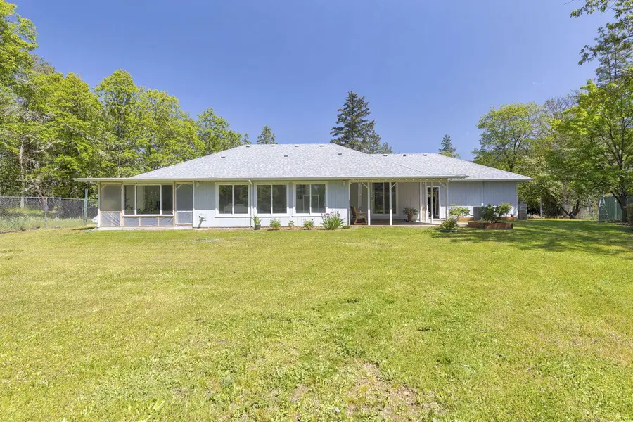 190 Spring Oak Way, Merlin, OR 97532 - #2