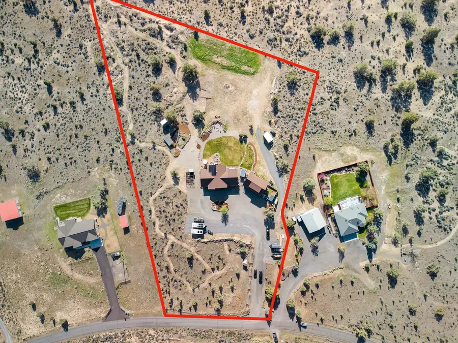 1435 SW Bent Loop, Powell Butte, OR 97753 - #3