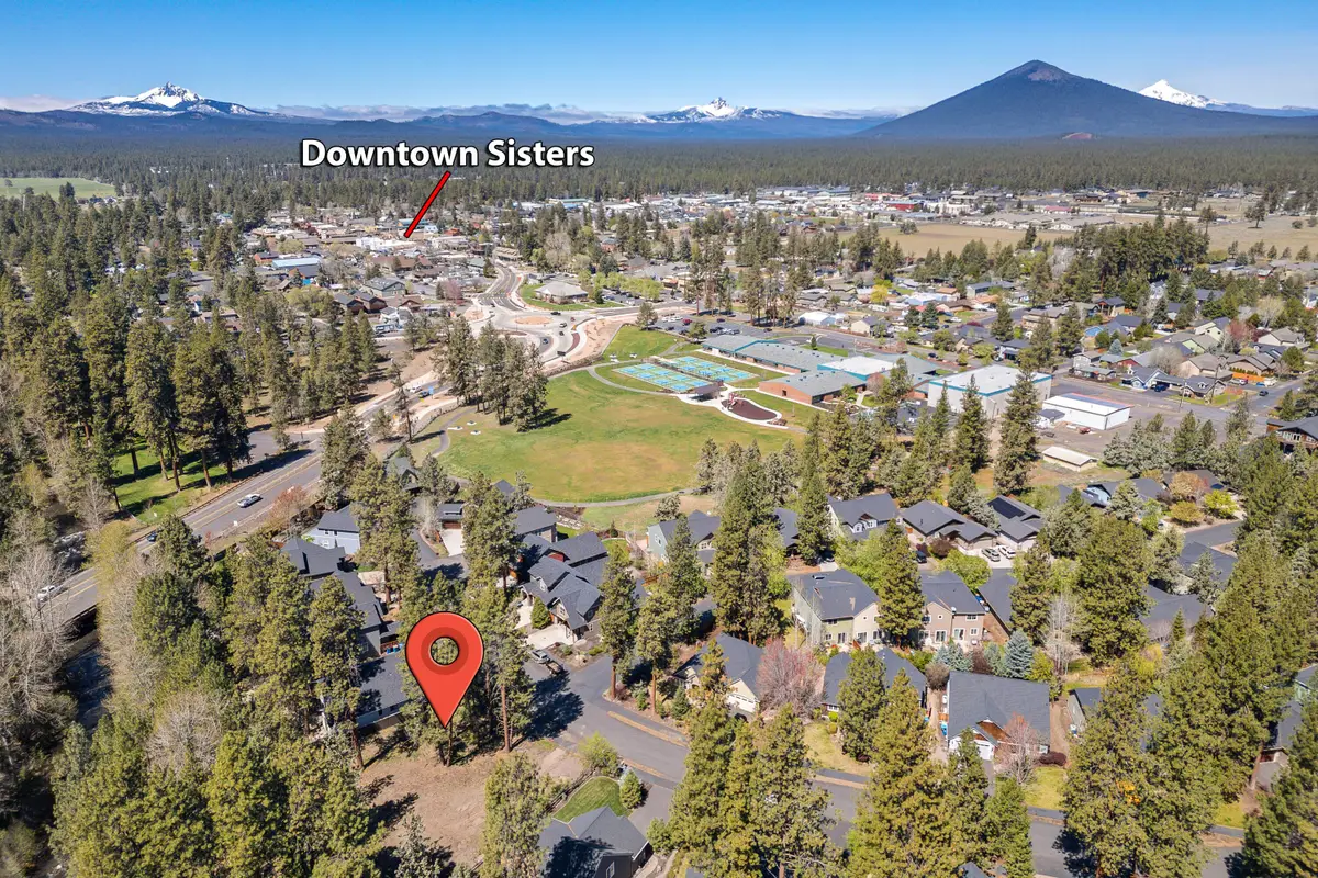 390 S Timber Creek Drive, Sisters, OR 97759 - #1