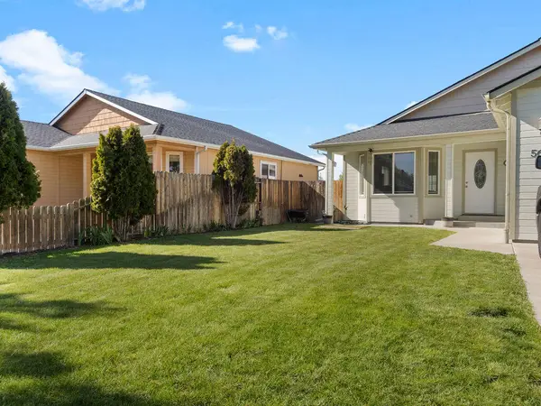 5637 Mickshelly Circle, Klamath Falls, OR 97603