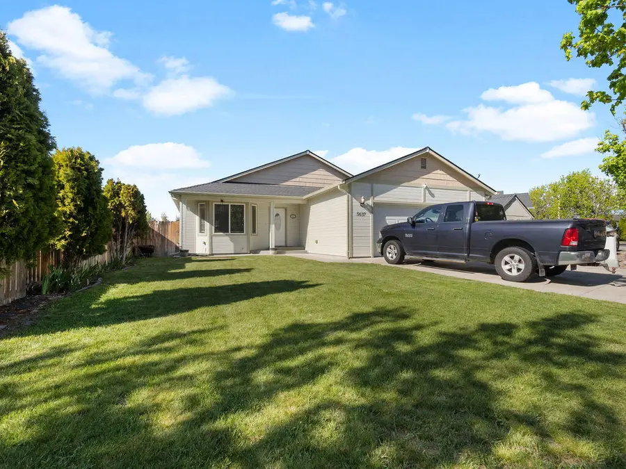 5637 Mickshelly Circle, Klamath Falls, OR 97603 - #3