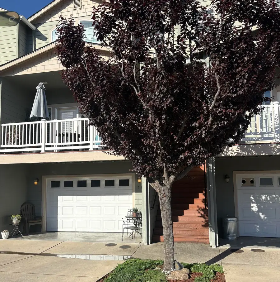 1827 SW Hungry Hill Drive, Grants Pass, OR 97527 - #2