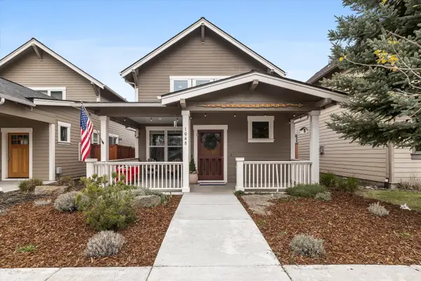 1048 E Black Butte Avenue, Sisters, OR 97759
