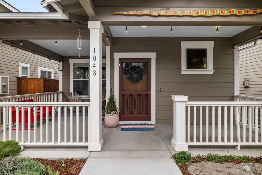 1048 E Black Butte Avenue, Sisters, OR 97759 - #2