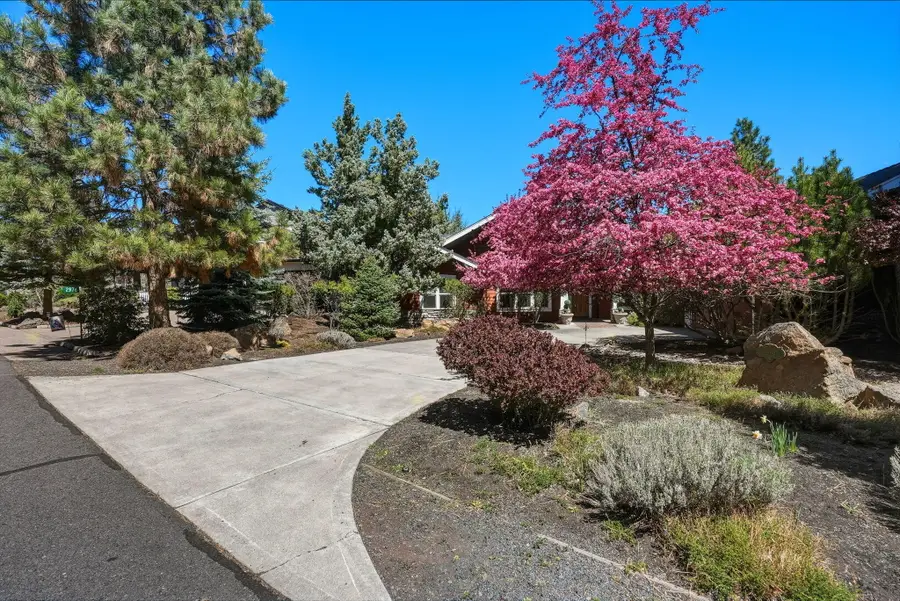 2964 NW Fairway Heights Drive, Bend, OR 97703 - #3