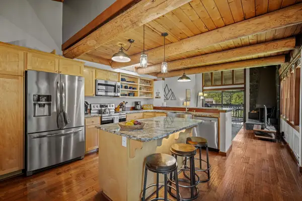 57089 Wild Lily Lane #16, Sunriver, OR 97707