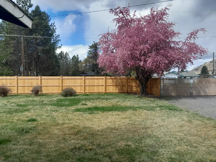 61984 Pettigrew Road, Bend, OR 97702 - #3