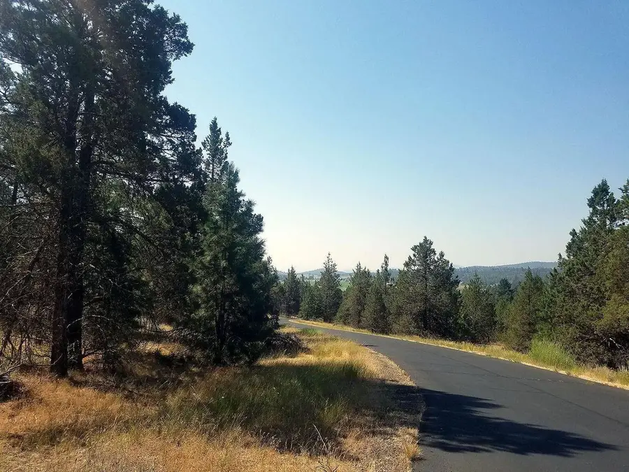 1123 Red Willow Drive, Klamath Falls, OR 97601 - #3