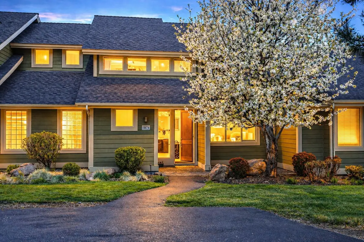10870 Village Loop, Redmond, OR 97756 - #1