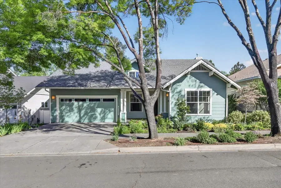 765 Creek Stone Way, Ashland, OR 97520 - #2