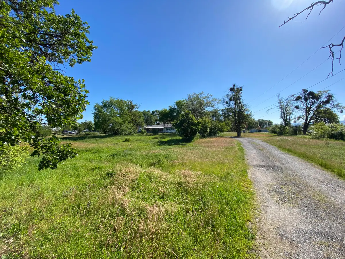 6198 Table Rock Road, Central Point, OR 97502 - #1