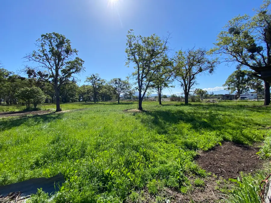 6198 Table Rock Road, Central Point, OR 97502 - #2