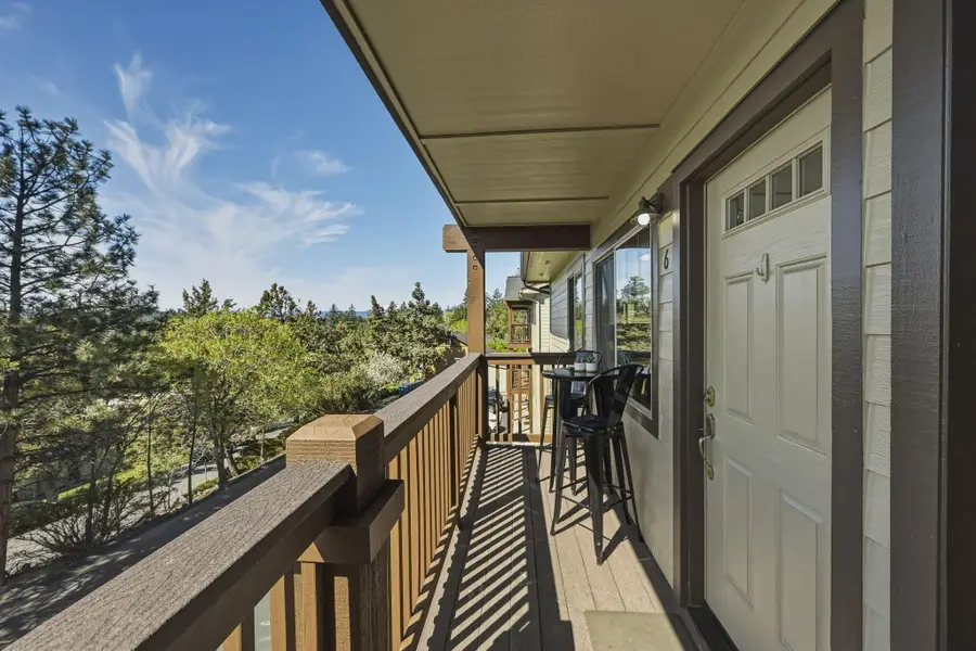 1010 NW Roanoke Avenue #6, Bend, OR 97703 - #3