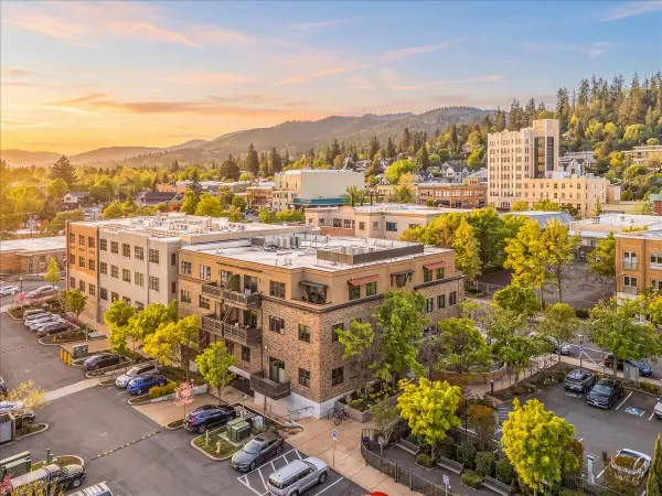 175 Lithia Way #303, Ashland, OR 97520