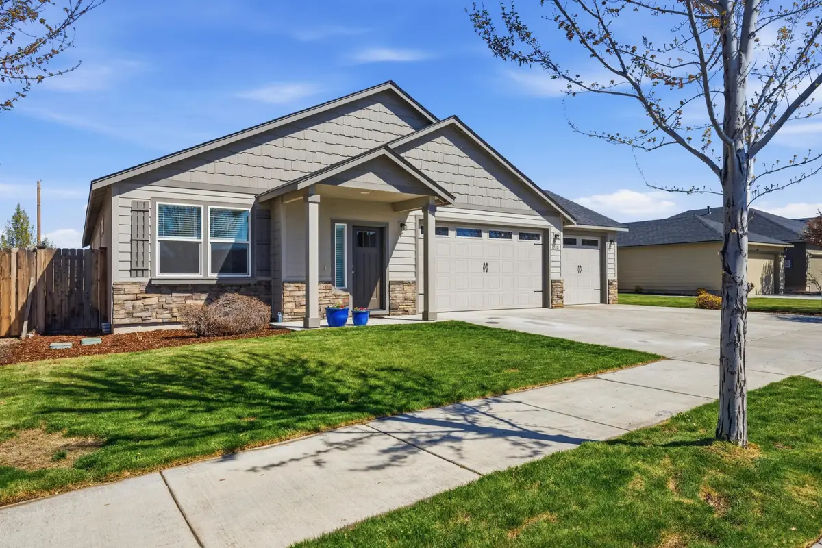 1770 SW 36th Way, Redmond, OR 97756 - #1