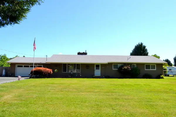 2821 S River Road, Grants Pass, OR 97527
