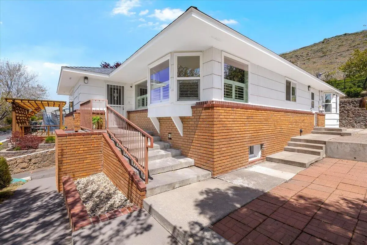 1103 Newcastle Avenue, Klamath Falls, OR 97601 - #1