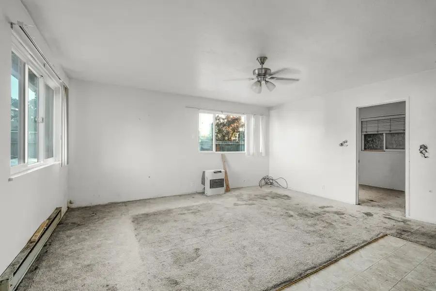 2360 Redwood Avenue, Grants Pass, OR 97527 - #2