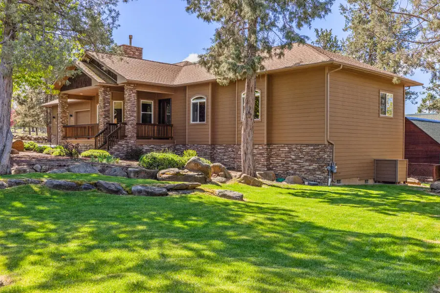 6352 Sanderling Road, Klamath Falls, OR 97601 - #2