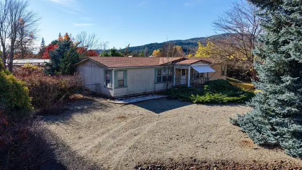 501 Buckhorn Lane, Shady Cove, OR 97539