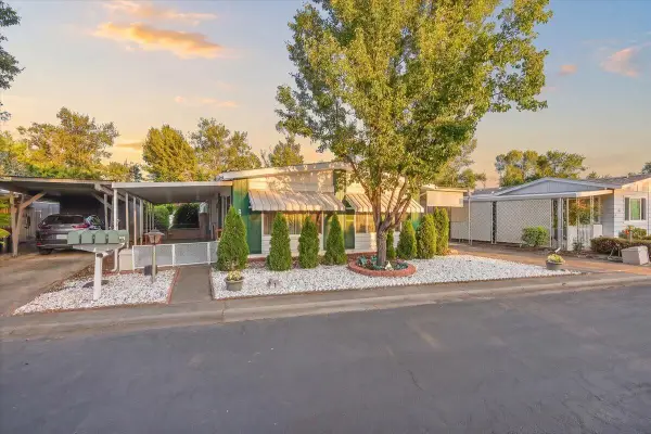 2252 Table Rock Road #SPC 206, Medford, OR 97501