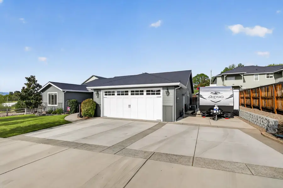 46 Terra Linda, Eagle Point, OR 97524 - #3