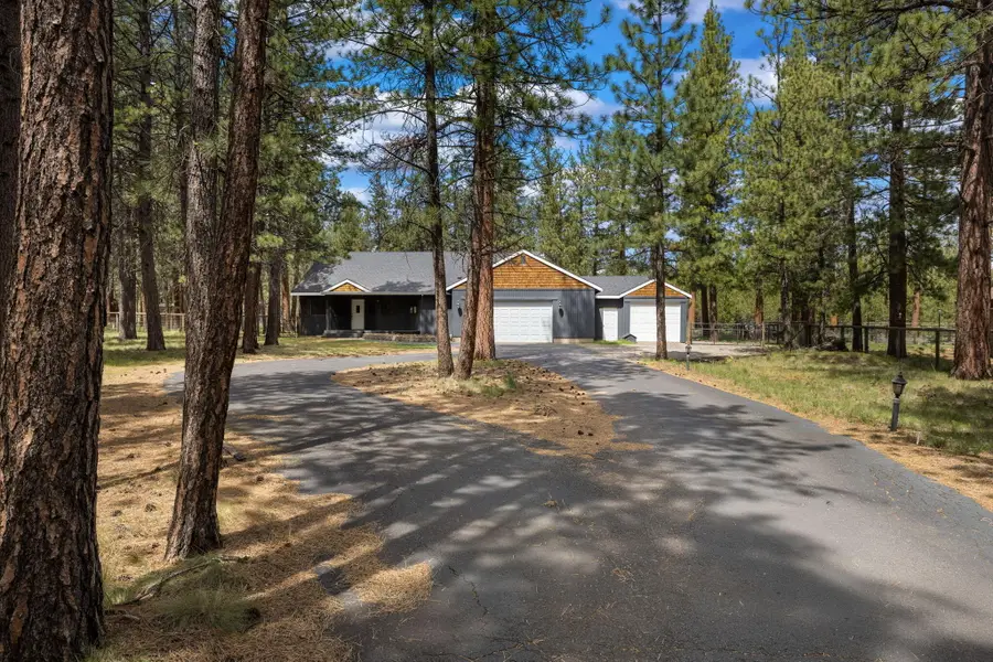 14474 Crossroads Loop, Sisters, OR 97759 - #2