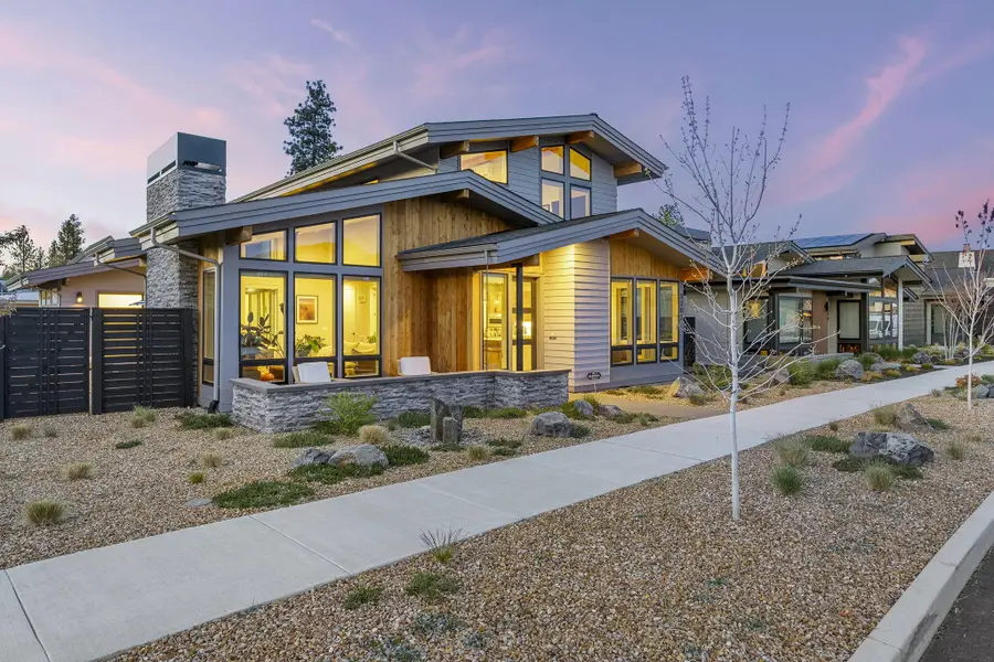 3202 NW Strickland Way, Bend, OR 97703 - #2