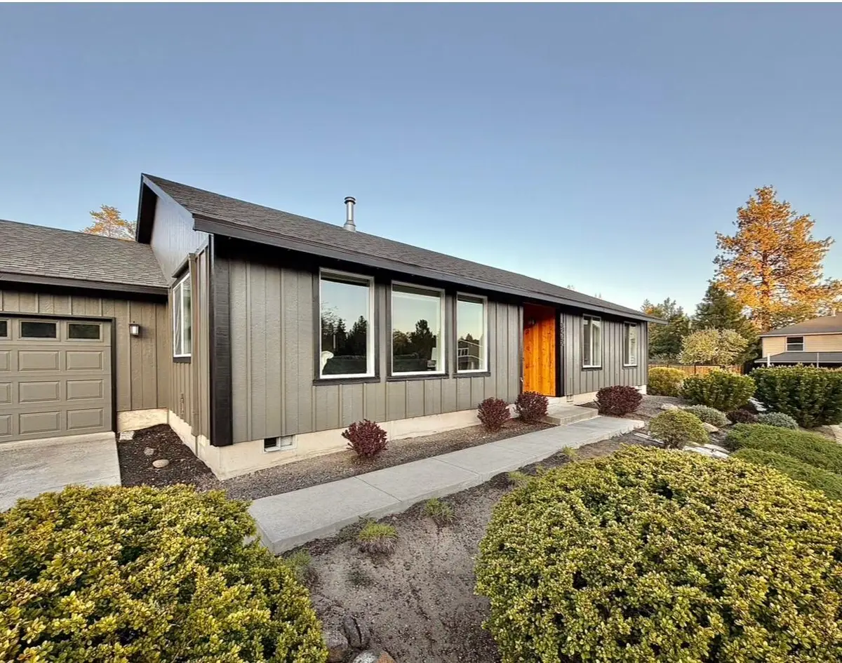 3062 NW Kelly Hill Court, Bend, OR 97703 - #1