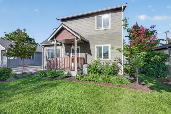 323 Mary Street, Medford, OR 97504