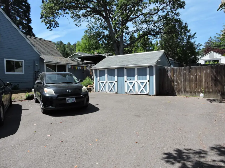 67 Woolen Way, Ashland, OR 97520 - #3