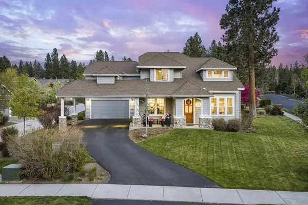 19527 Mirror Lake Place, Bend, OR 97702