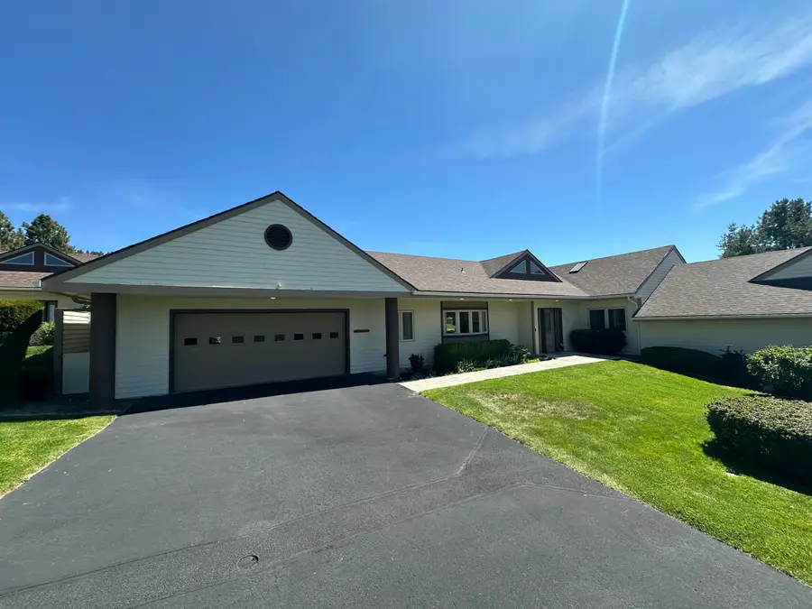 9227 St Andrews Circle, Klamath Falls, OR 97603 - #2