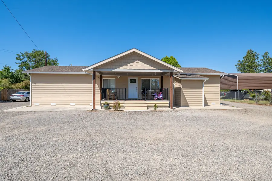 440 Orr Drive, Central Point, OR 97502 - #2
