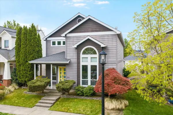 1019 Rustler Peak Street, Medford, OR 97502