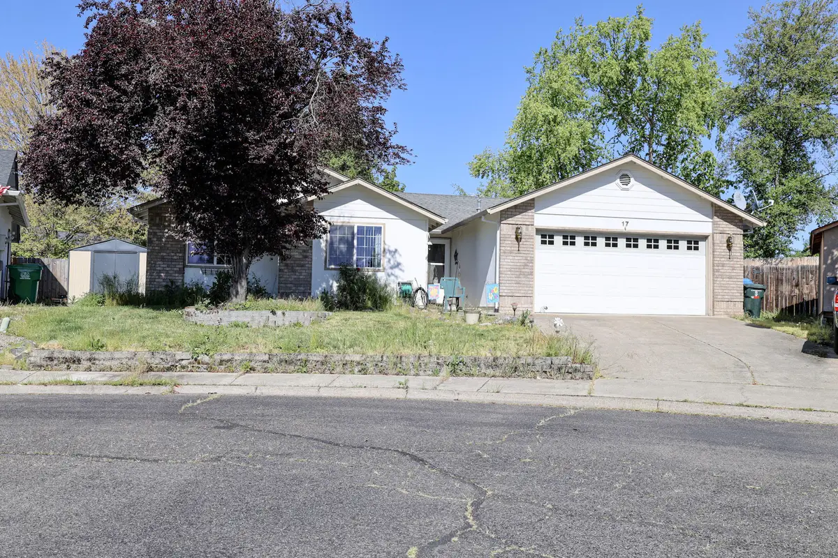 17 Blue Heron Court, Eagle Point, OR 97524 - #1