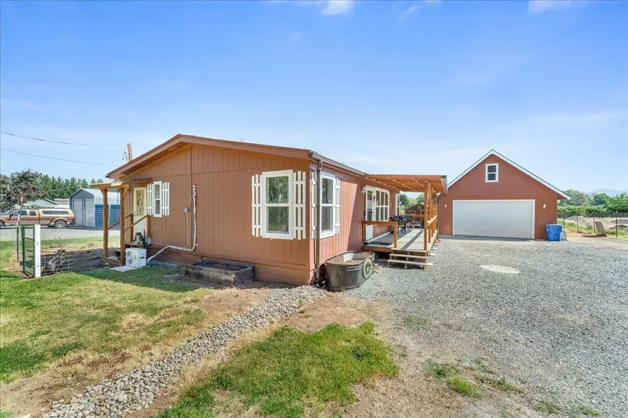 1807 Rounds Avenue, Grants Pass, OR 97527 - #2