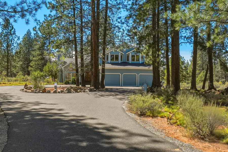 60309 Tall Pine Avenue, Bend, OR 97702 - #3