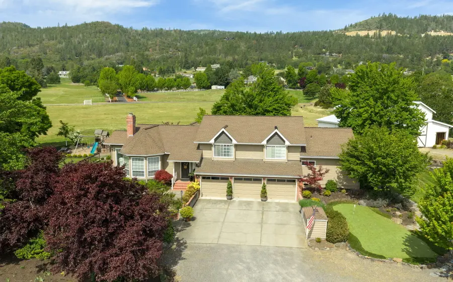 983 Old Stage, Medford, OR 97502 - #3