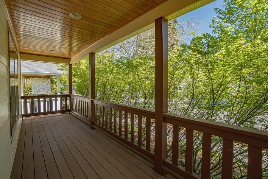 35 Logan Way, Talent, OR 97540 - #3