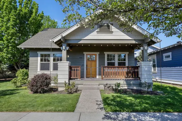 869 NW Rimrock Drive, Redmond, OR 97756