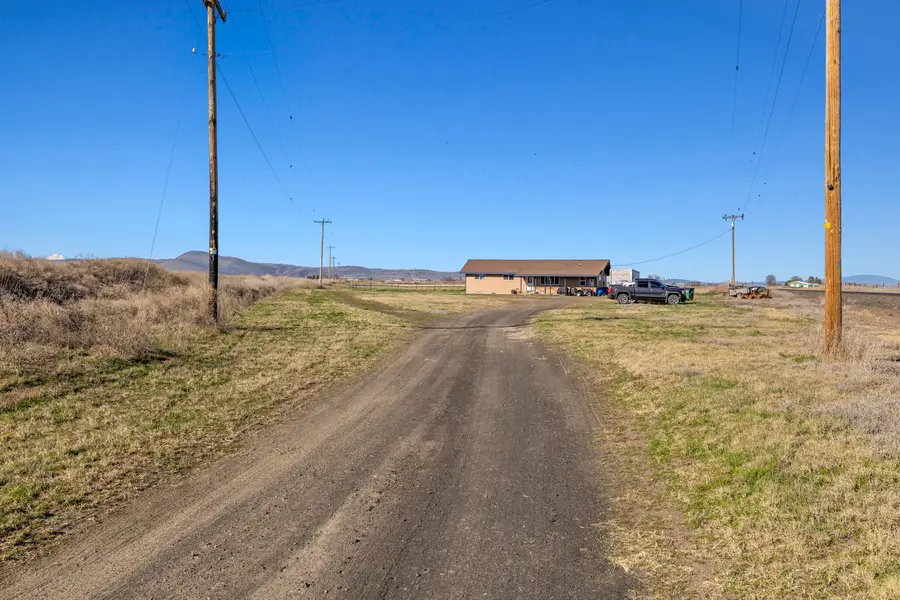 23810 Gaines Road, Merrill, OR 97633 - #2