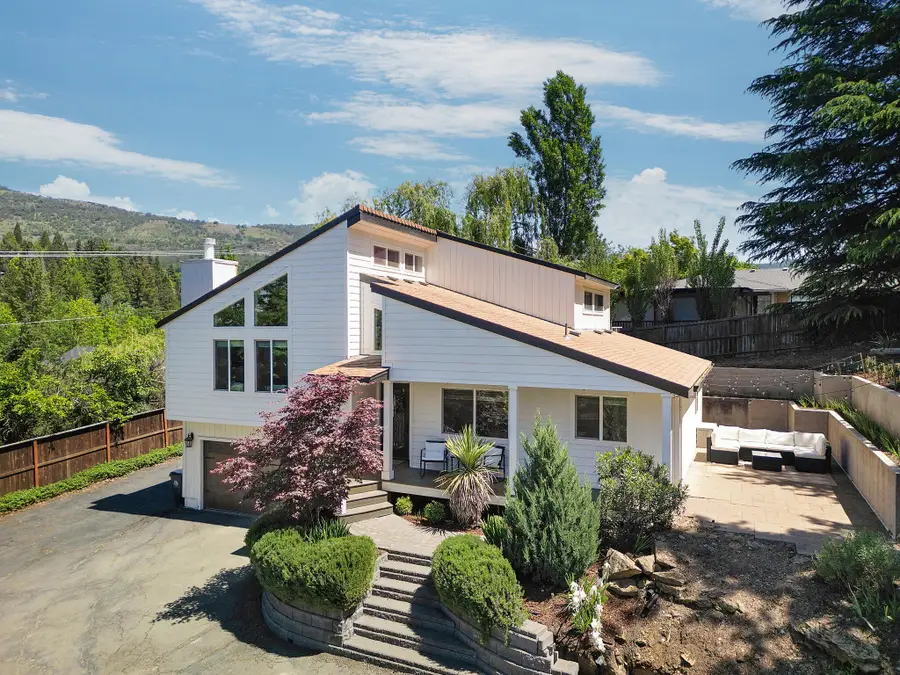 23 San Marcos Drive, Medford, OR 97502 - #2