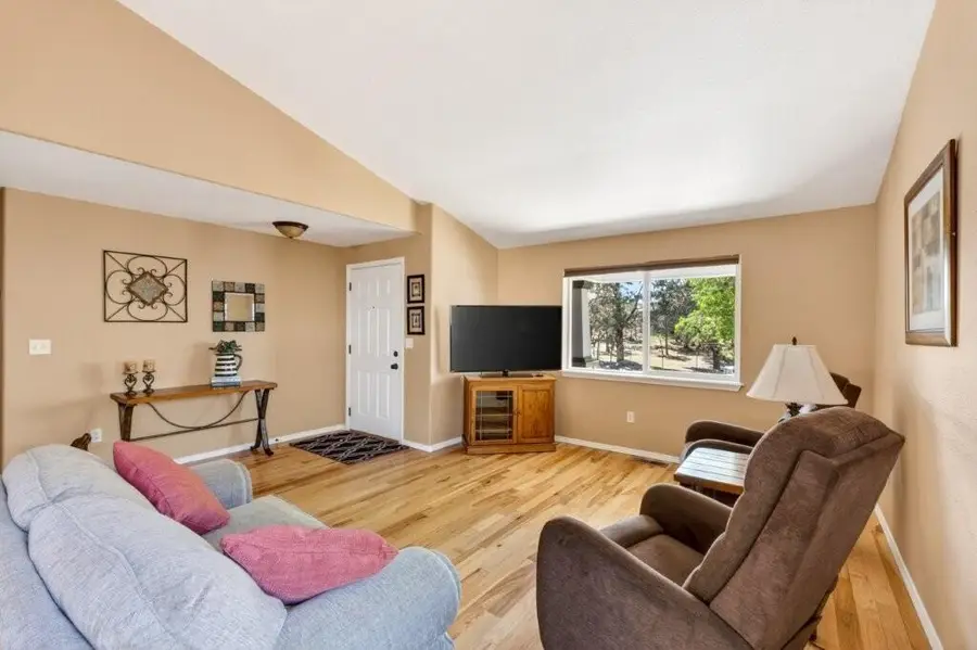 2144 SW 37th Street, Redmond, OR 97756 - #2