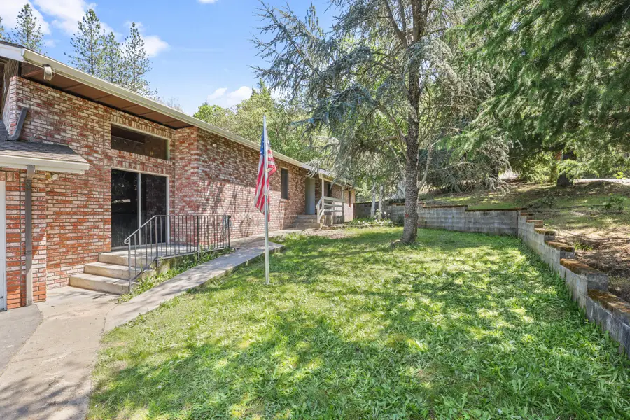 301 Red Spur Drive, Grants Pass, OR 97527 - #2