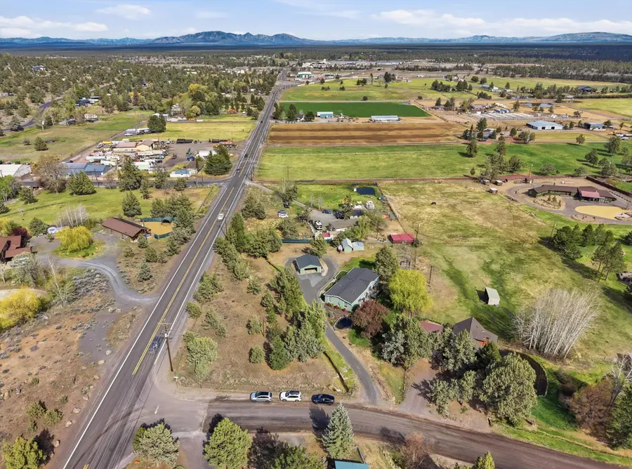 64992 Valeview Drive, Bend, OR 97703 - #2