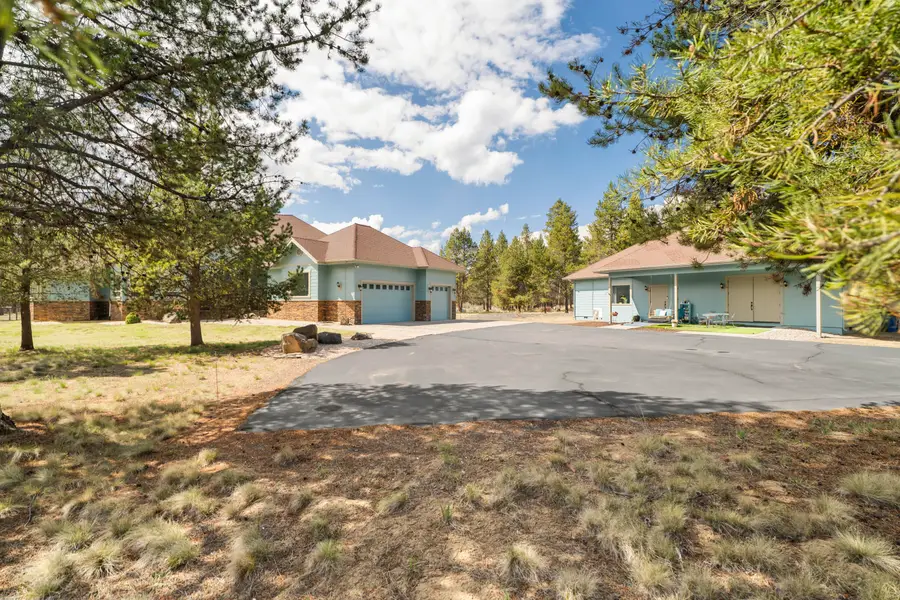 17045 Shawnee Circle, Bend, OR 97707 - #3