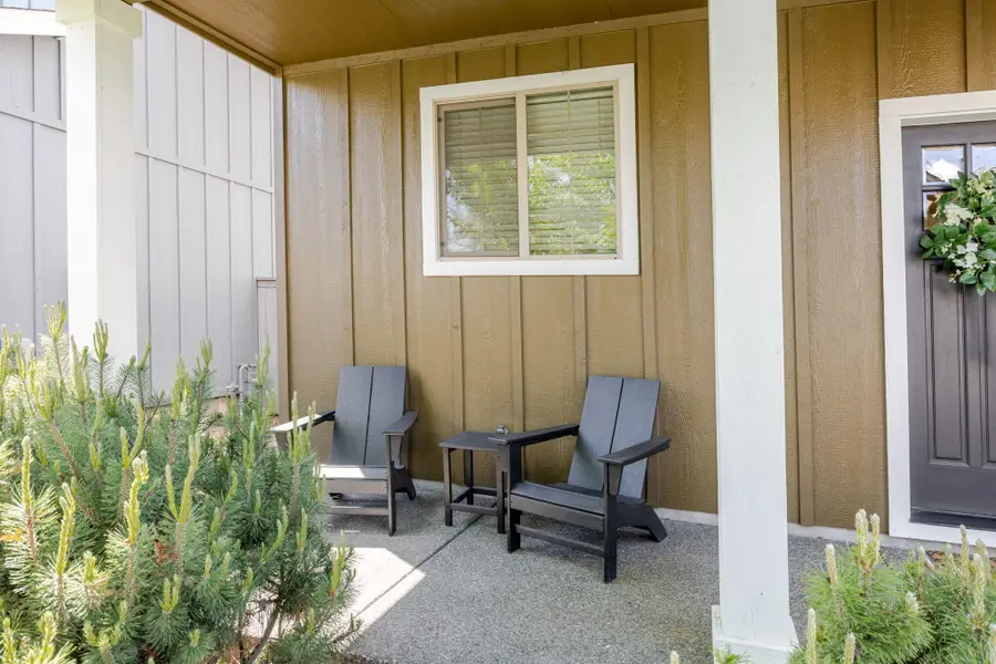 63121 De Haviland Court, Bend, OR 97701 - #3