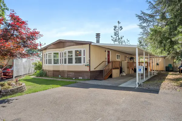 6850 Downing Road #SPC 24, Central Point, OR 97502